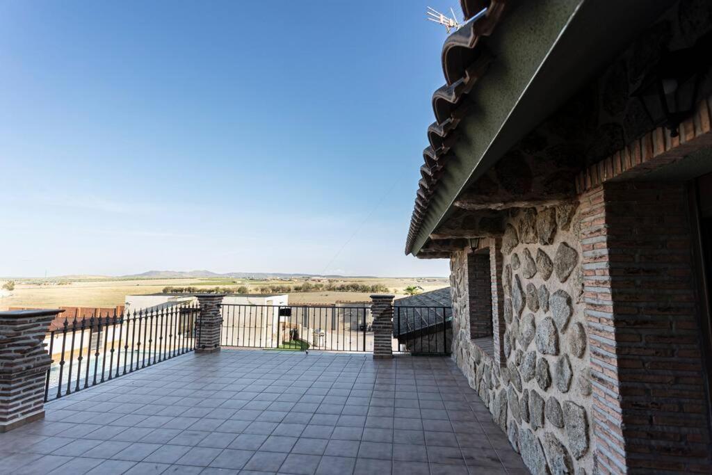 El Abuelo Mauri En Toledo Villa